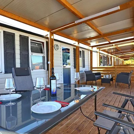 Mobile Home Turanj B&C Apartment *