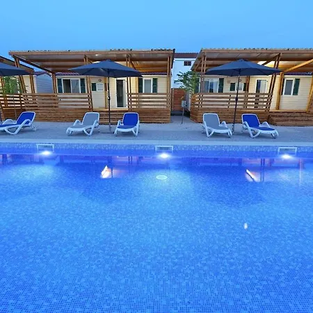 Mobile Home Turanj B&C Turanj